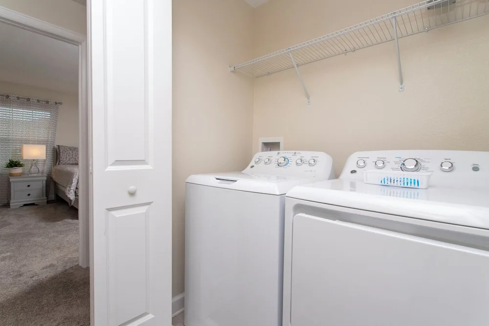 Gorgeous Decor 4 Bd w Pool Close to Disney 4820