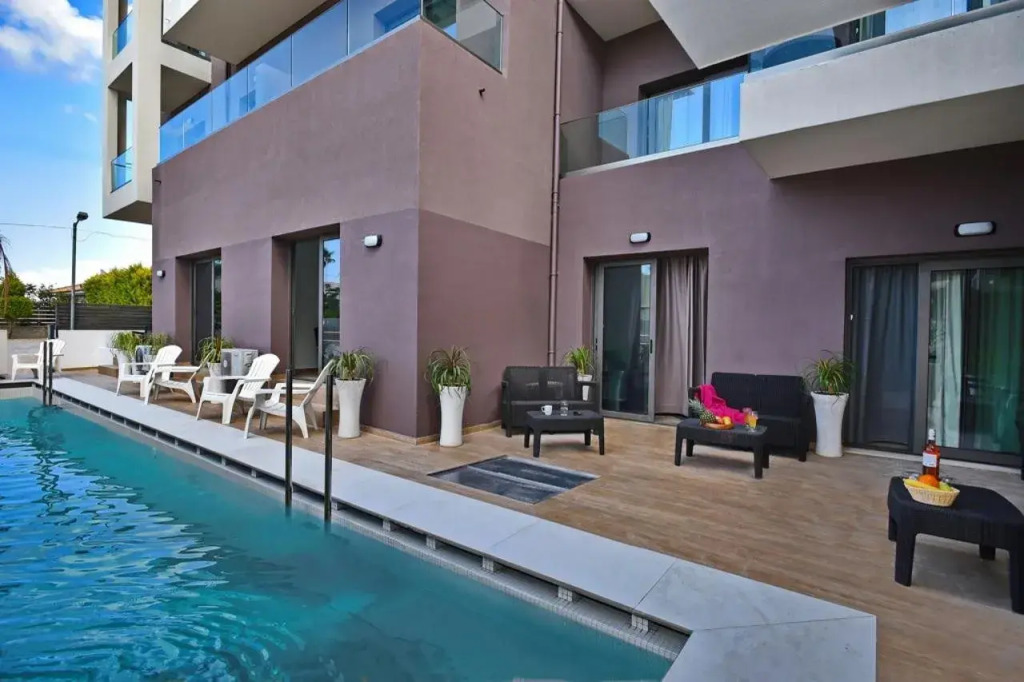 Dionisos Hotel