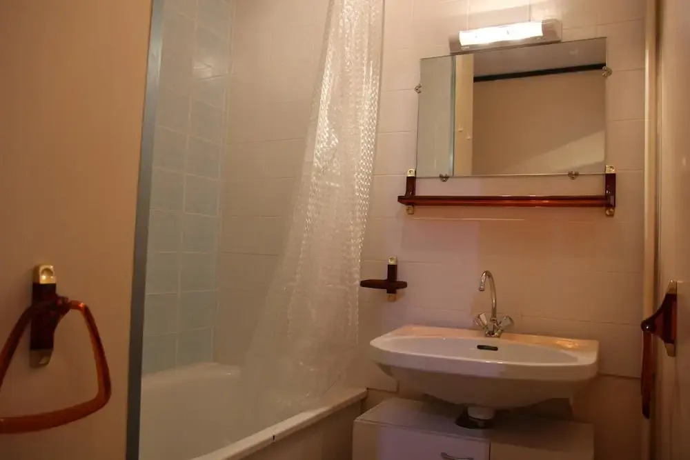 nice 4 persons studio in front of the slopes Holiday home 0 agence la