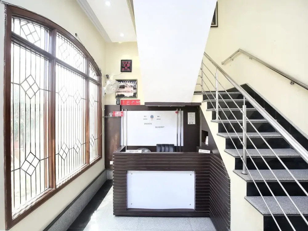 OYO 15347 Dhingra Residency