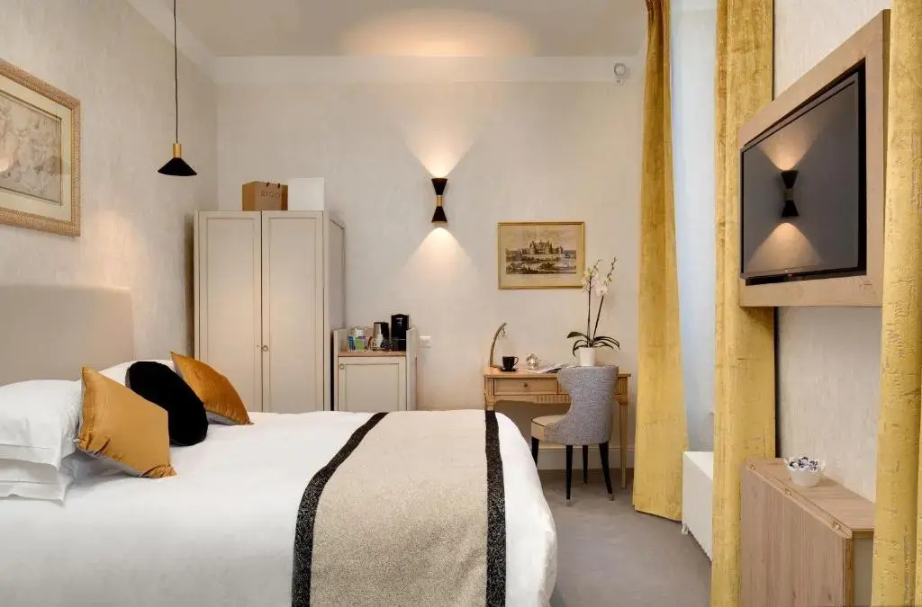 Relais dAmboise - The Leading Hotels of the World
