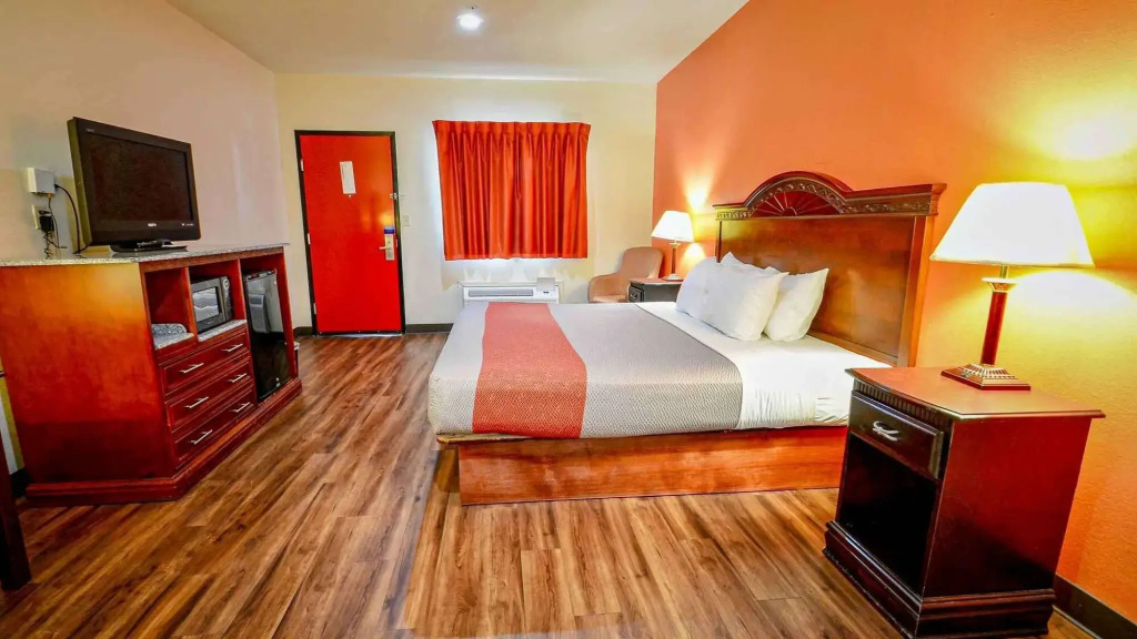 Hiway Inn Express of Atoka
