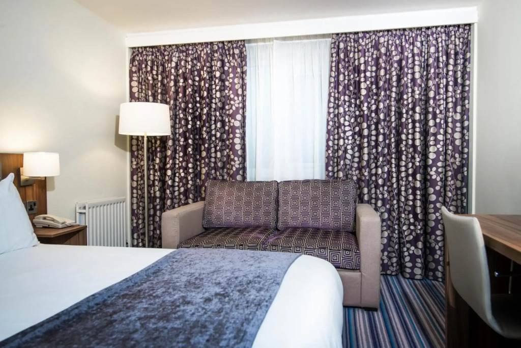 Holiday Inn Chester South by IHG