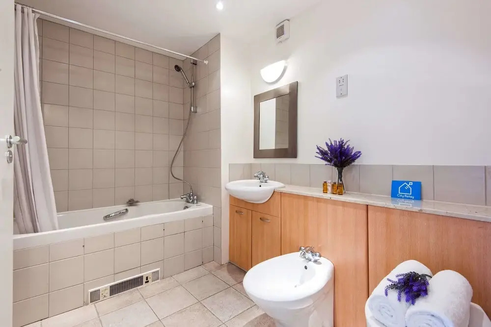 The Lexham Mews Gem - SCR