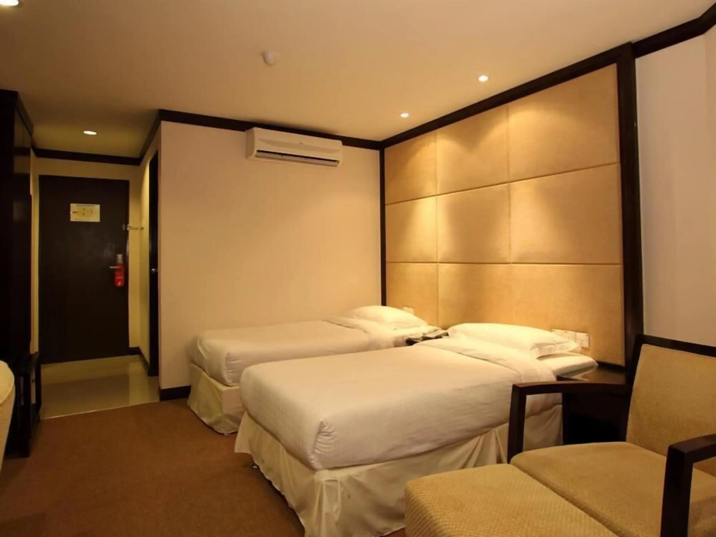 Country Hotel