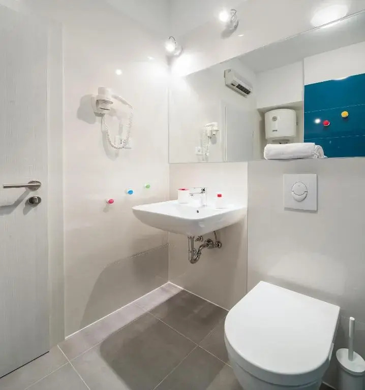 Split Dreams Apartments