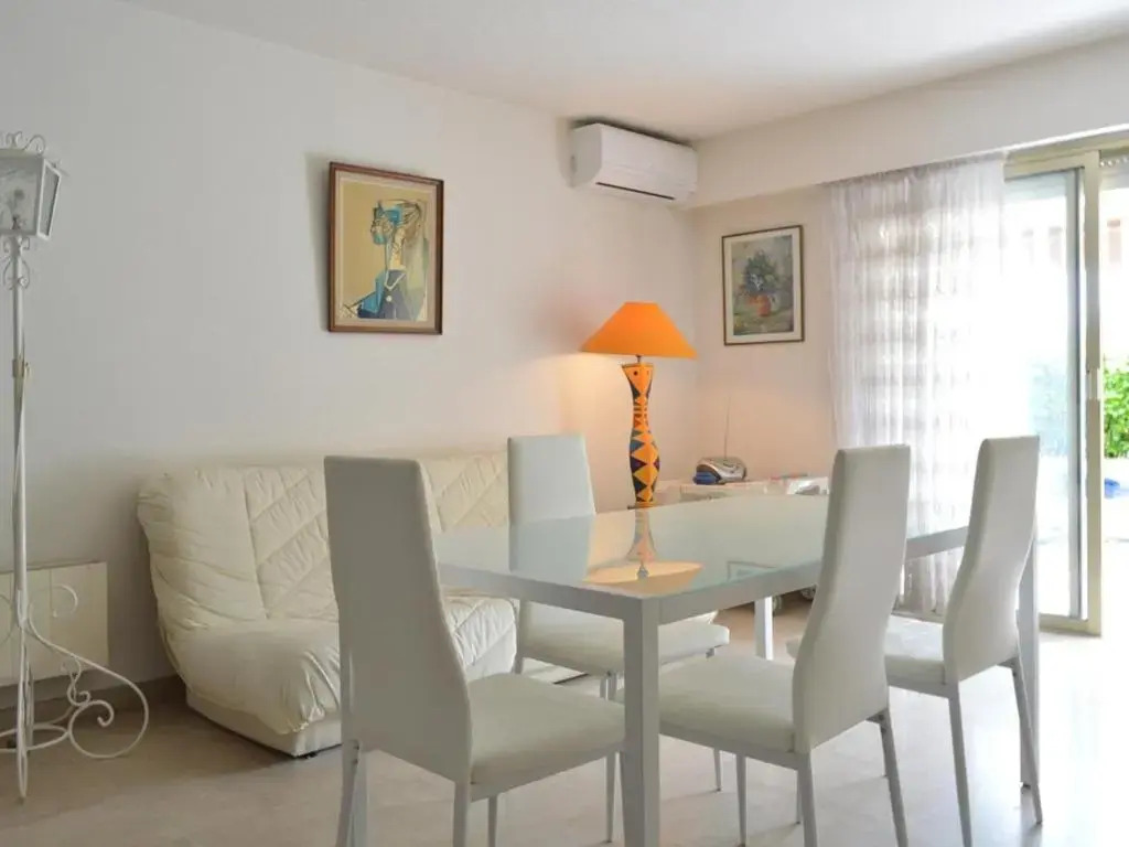Appartement Juan les Pins, 2 pièces, 4 personnes - FR-1-252-109