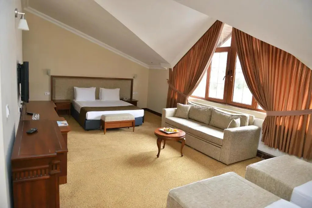 West Davraz Hotel