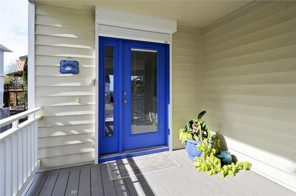 Ocean Ridge East 18 Sheats by Long & Foster