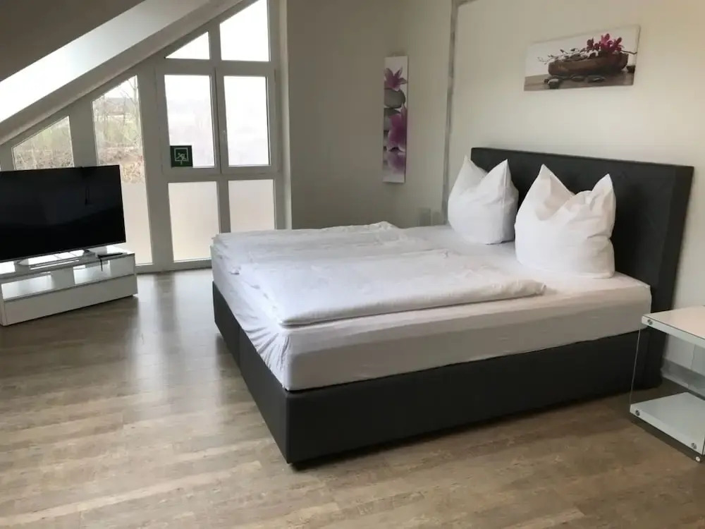 Pension & Restaurant zur Wertachau