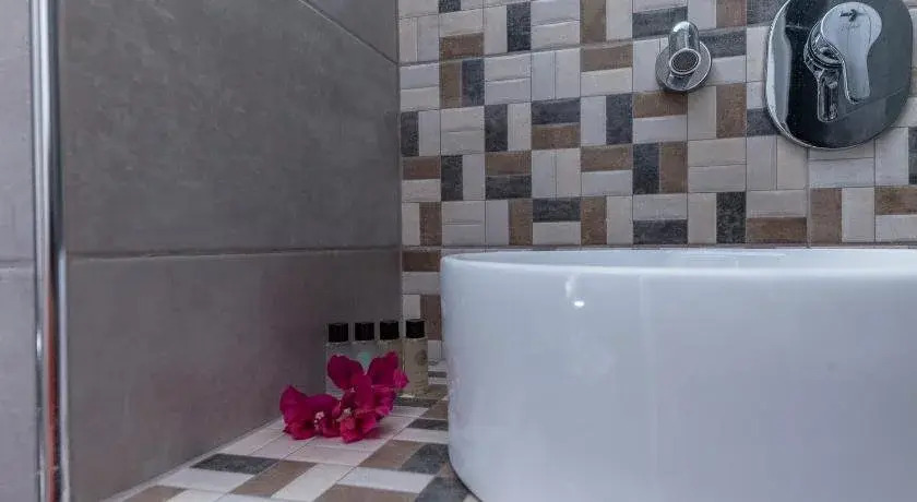 Avraki Rooms & Studios