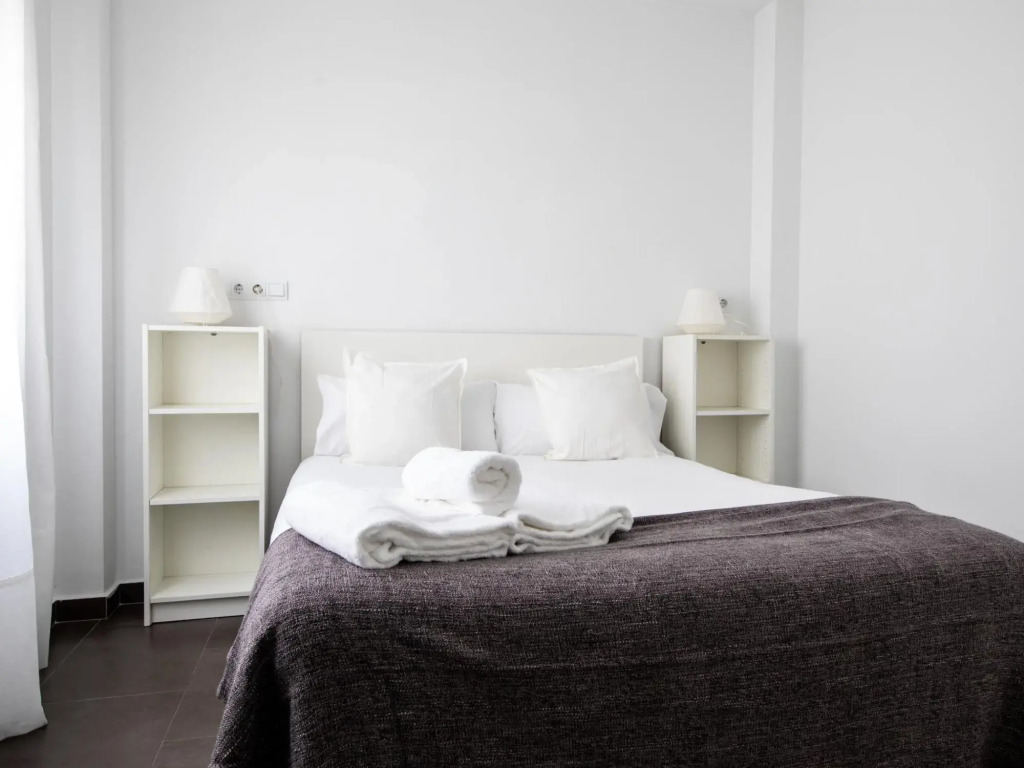 CERVANTES Apartment 7 2BR 1BT