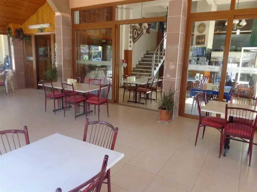 Serapion Hotel