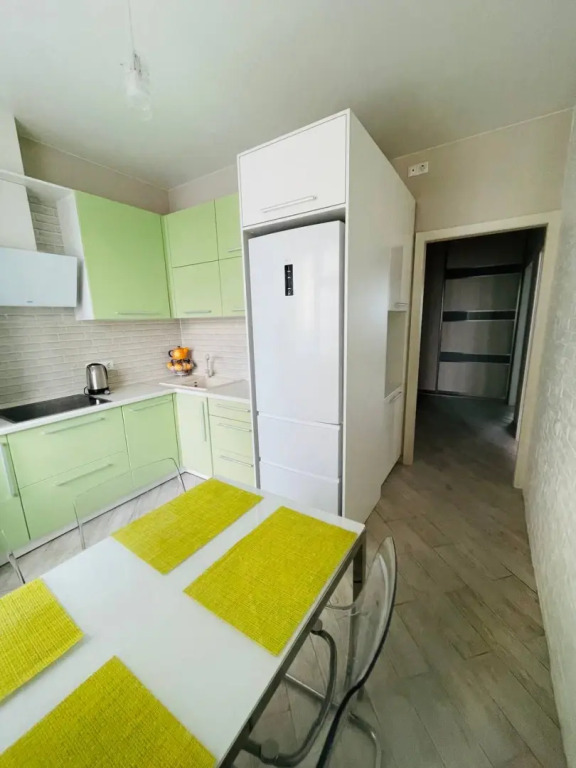 Pritomskij 15 Dvuhkomnatnye apartamenty rjadom s Ledovym dvortsom