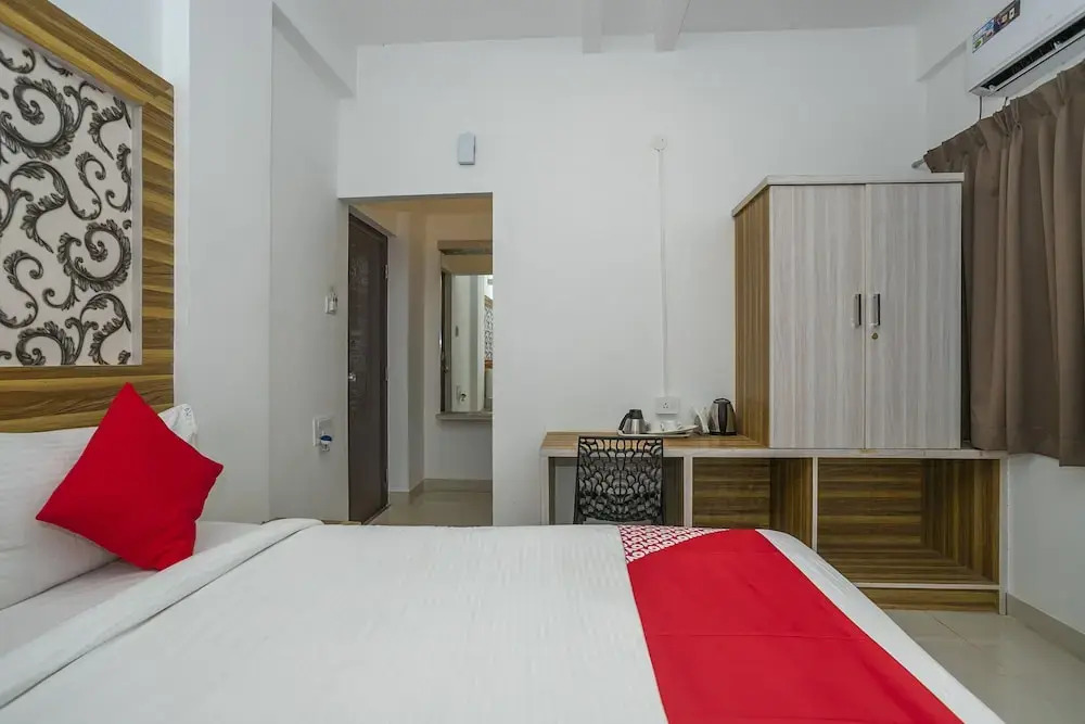 Oyo 37397 Hotel Dhruv Palace