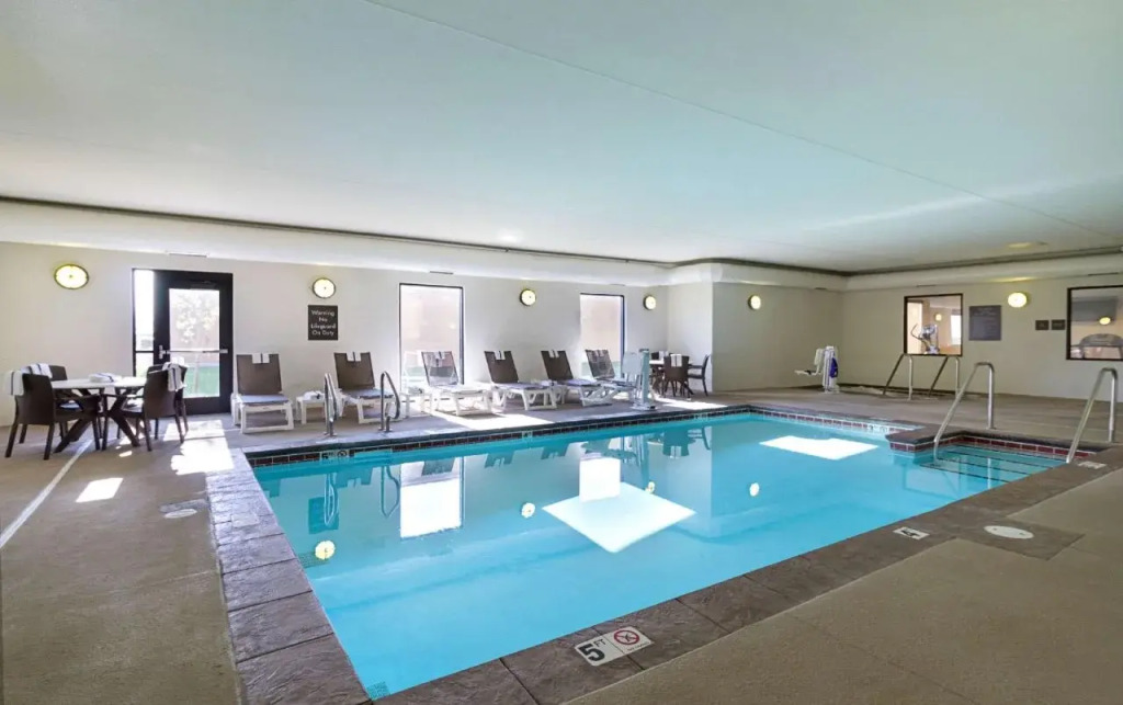 Comfort Suites & Conference Center