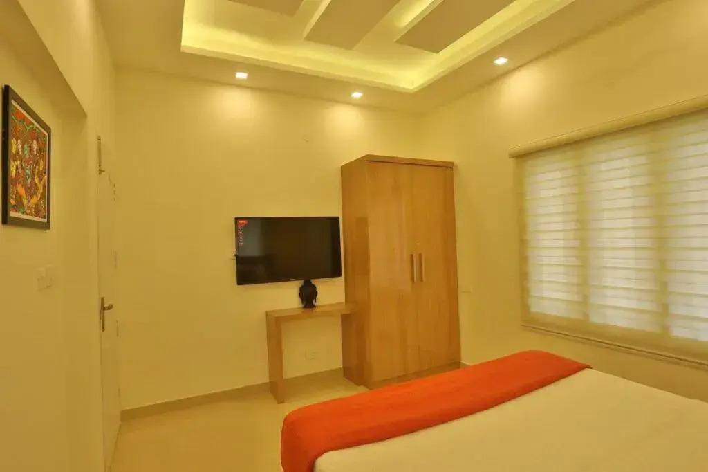 Warm Stay Retreat