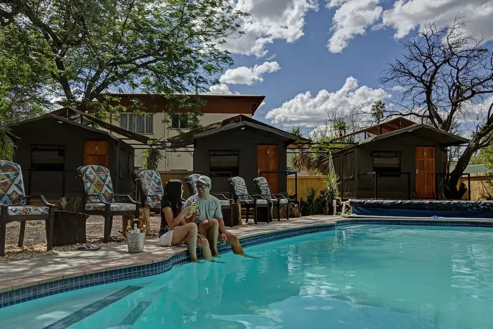 Naankuse Travellers Inn - Hostel