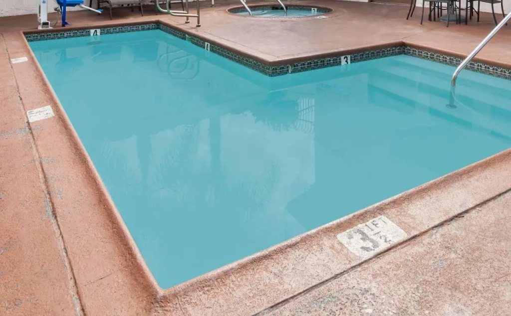Days Inn and Suites San Diego SDSU