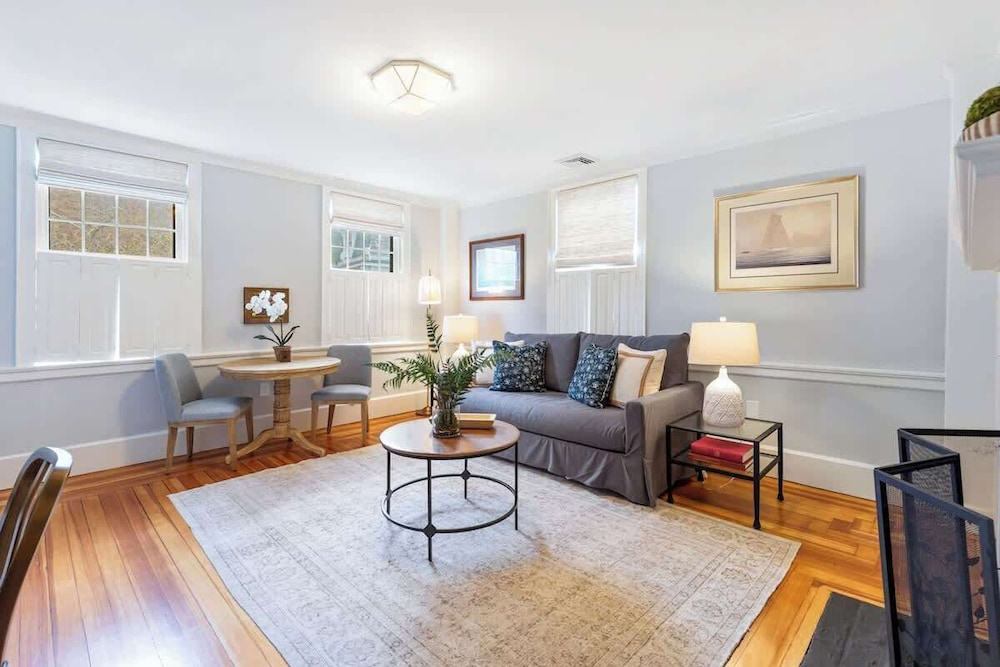 Regatta Suite at The Royce Refined Newport Charm