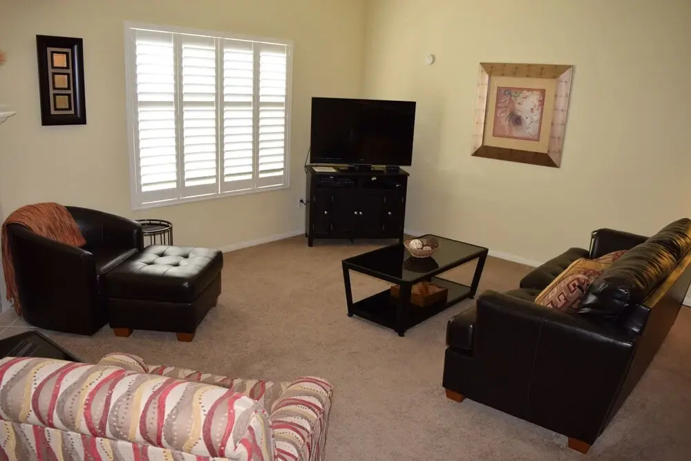 303 Casa Bella 2 Bedroom Condo by Redawning