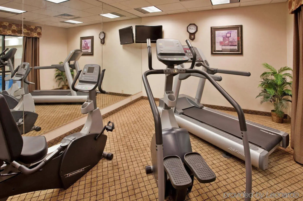 Holiday Inn Express Hotel & Suites McPherson by IHG