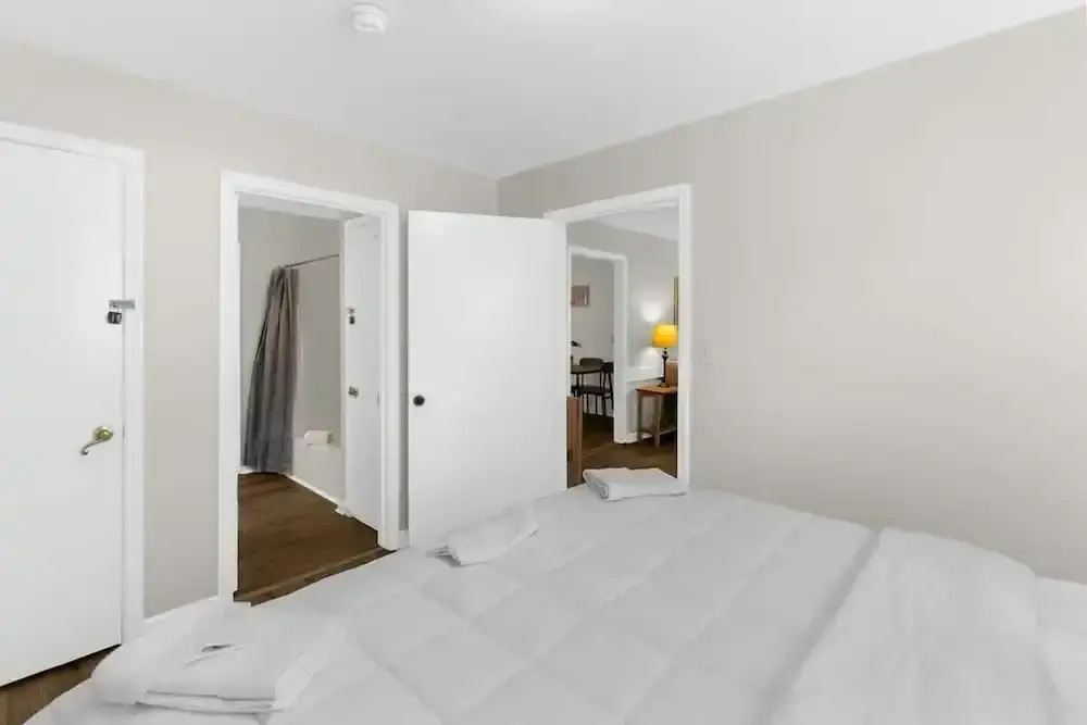 Rose Drive Roost 2