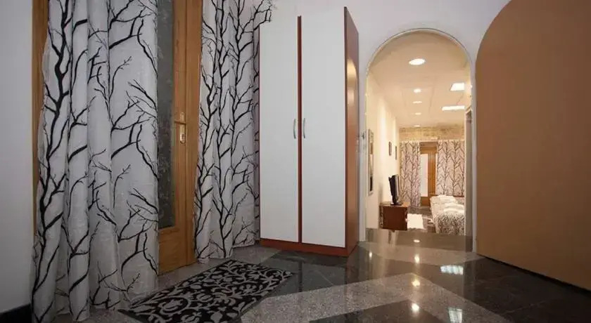 Apartment Azra