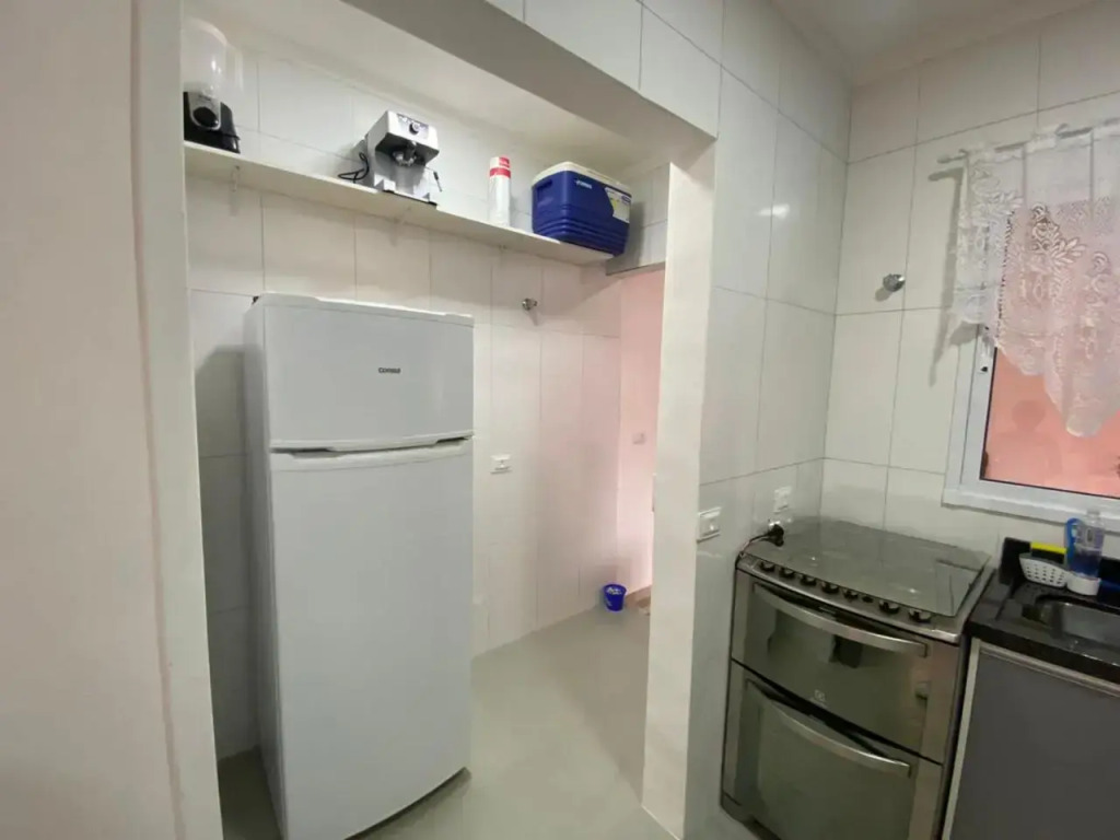 Casa em Bertioga condomínio 250 metros da praia