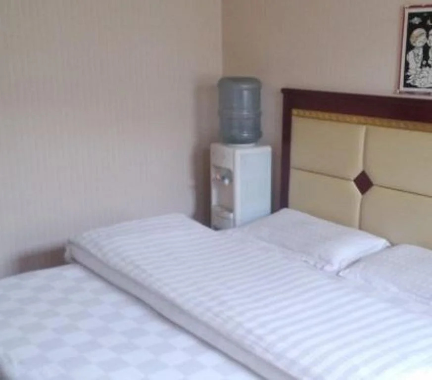 Yulin Jinhong Hotel