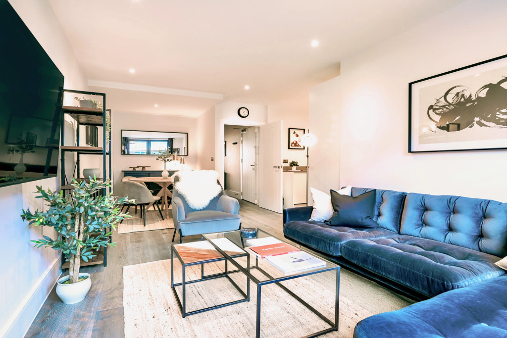 King's Mews II Apartments