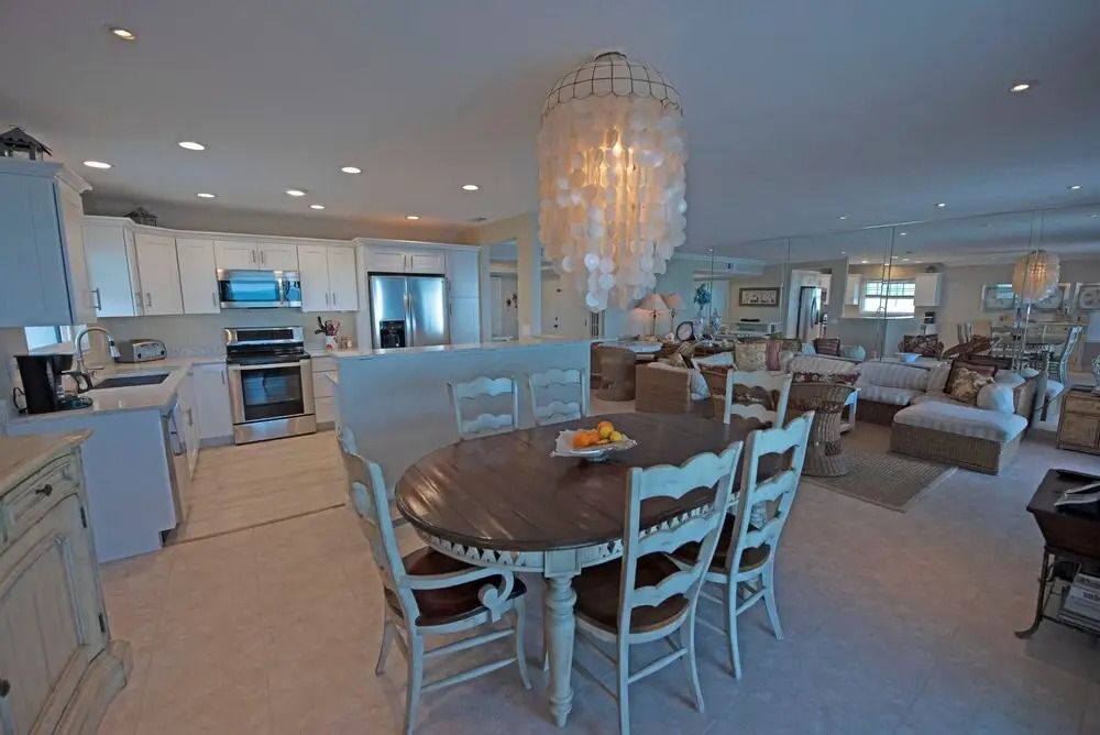 Gulf Place 19