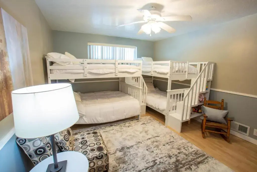 Comfortable Bungalow near Liberty Park
