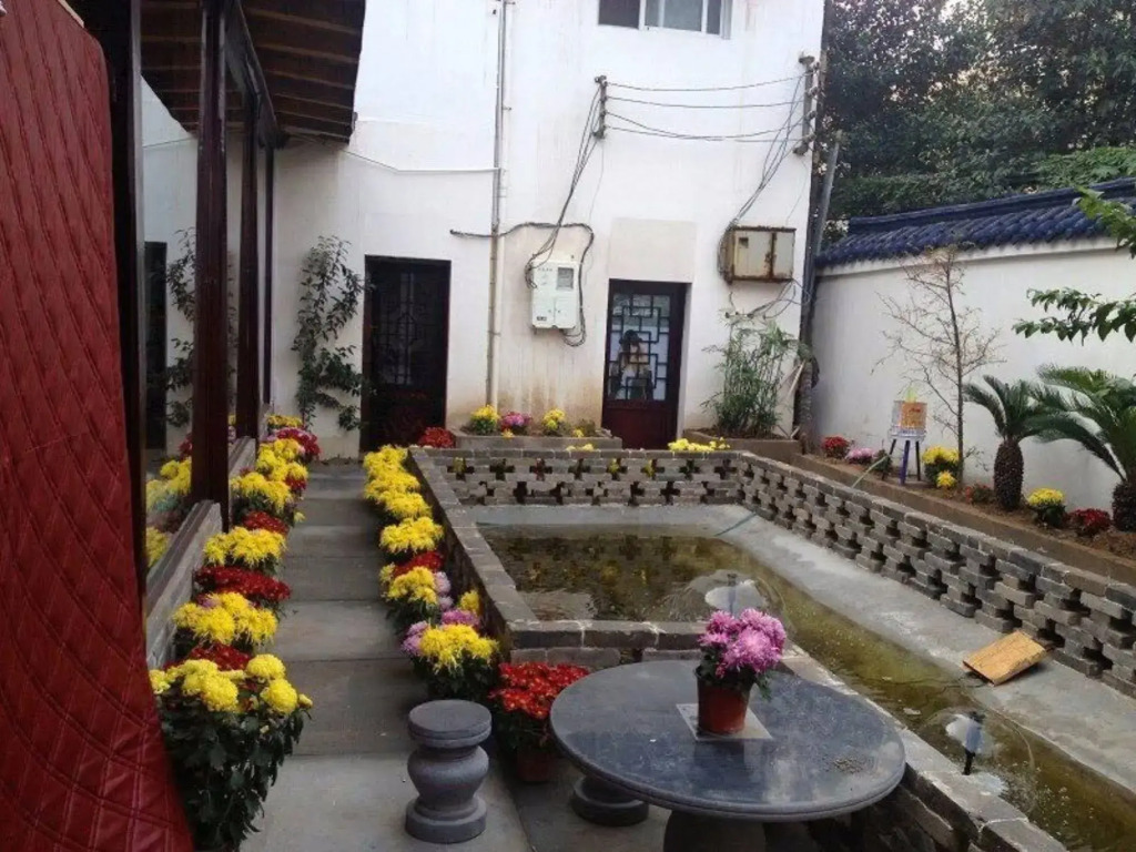 Kaifeng Huaihuang International Youth Hostel