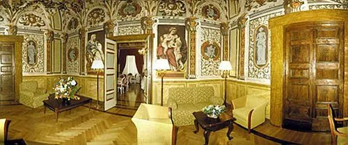 Cavaliere Palace