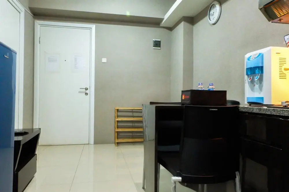 Pool View Green Pramuka Apartment near Shopping Mall