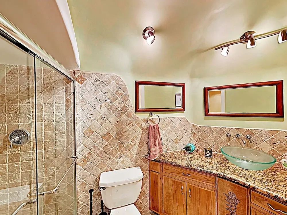 New Listing! European-style On Canal W/ Pool 4 Bedroom Home