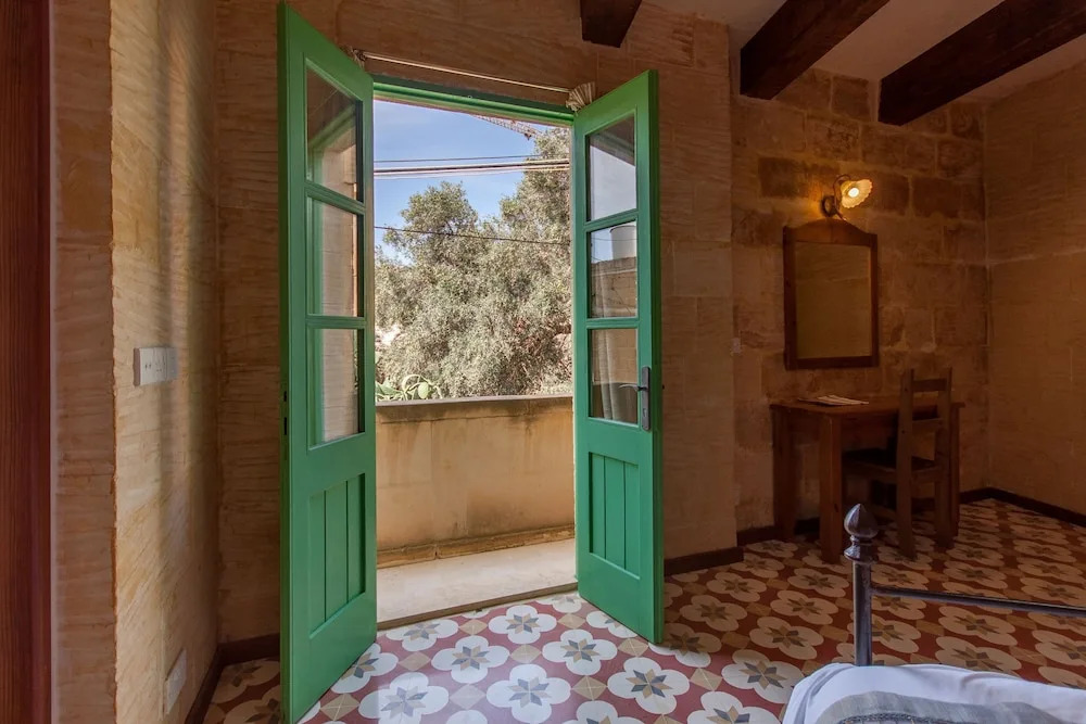 Gozitan Farmhouse with Pool - PP 3