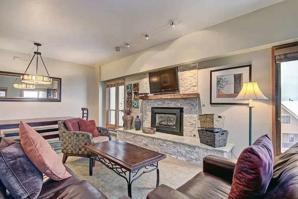 Village at Breckenridge Condos Sleeps 8 - Ski in Out Walk downtown