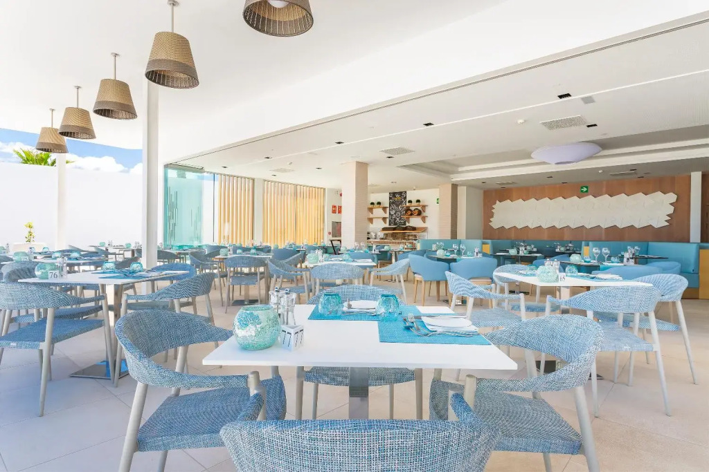 Hotel Lava Beach