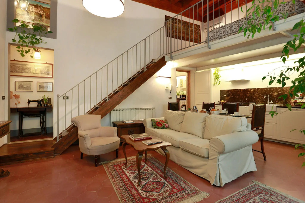 Florence Pitti Loft