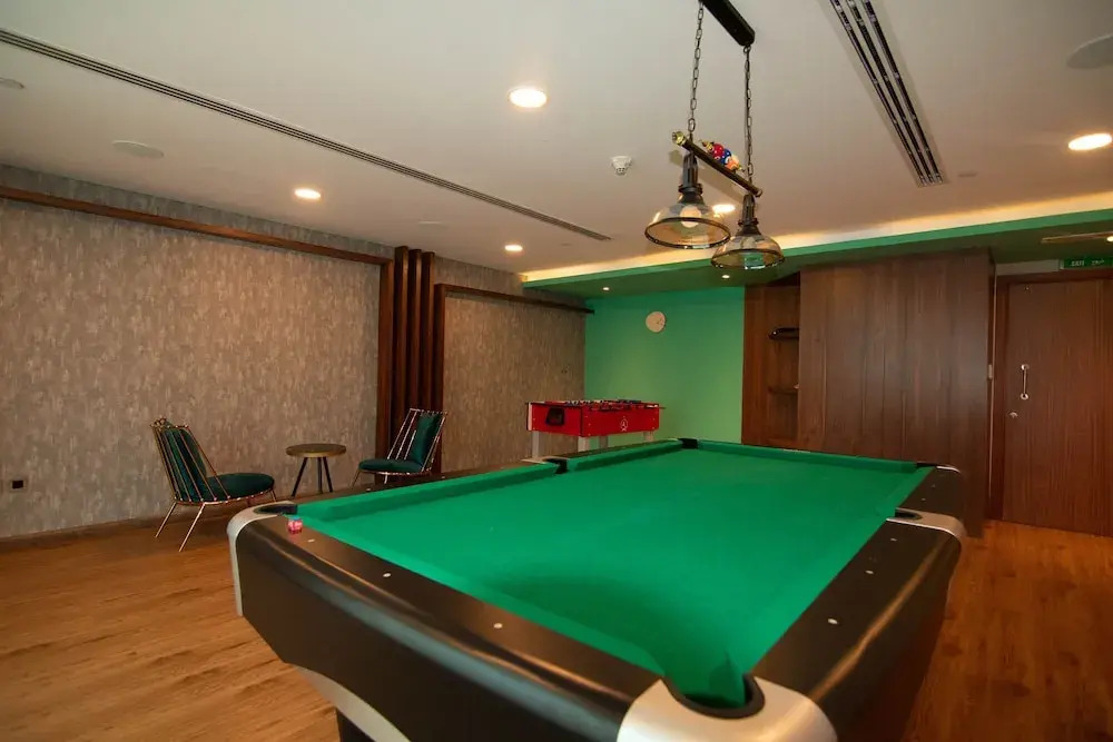 Lux BnB I X1 Tower I Golf Course & Sea Views
