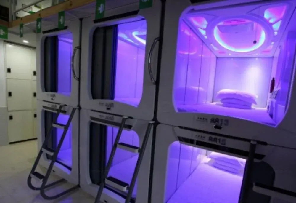 Hansha Capsule Theme Hotel