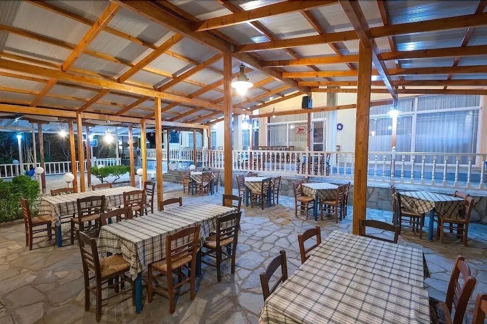 Evgatis Hotel