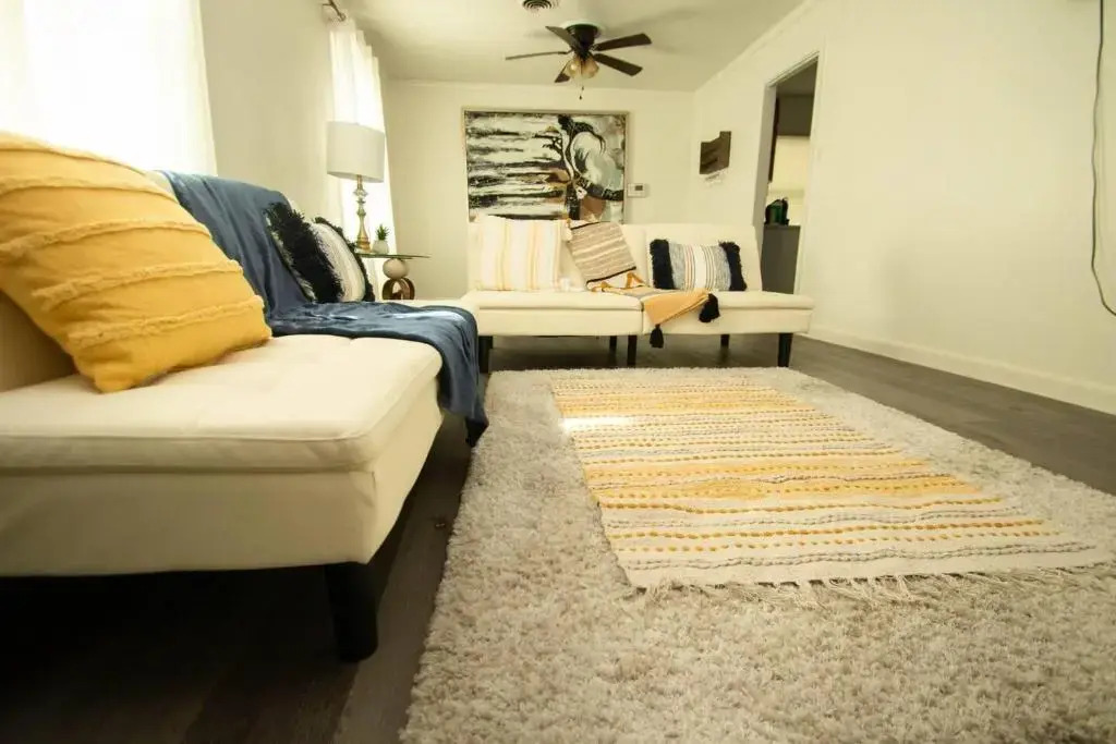 House - Sleeps 8 - Parking - Malls Close