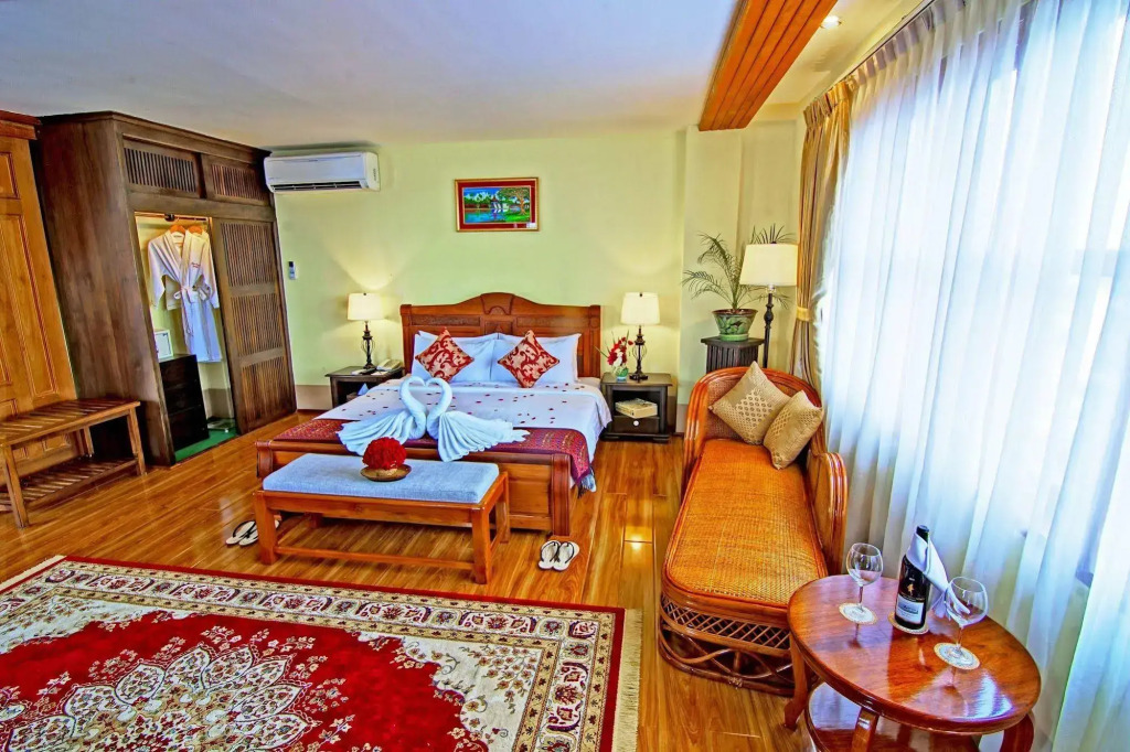 Shwe Ingyinn Hotel