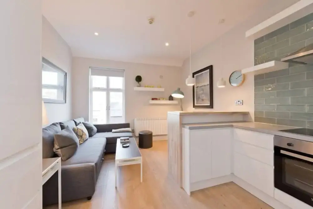 1 Bedroom Apartment Close to City Centre