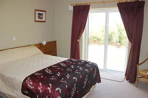 Ardilaun Guesthouse Self Catering