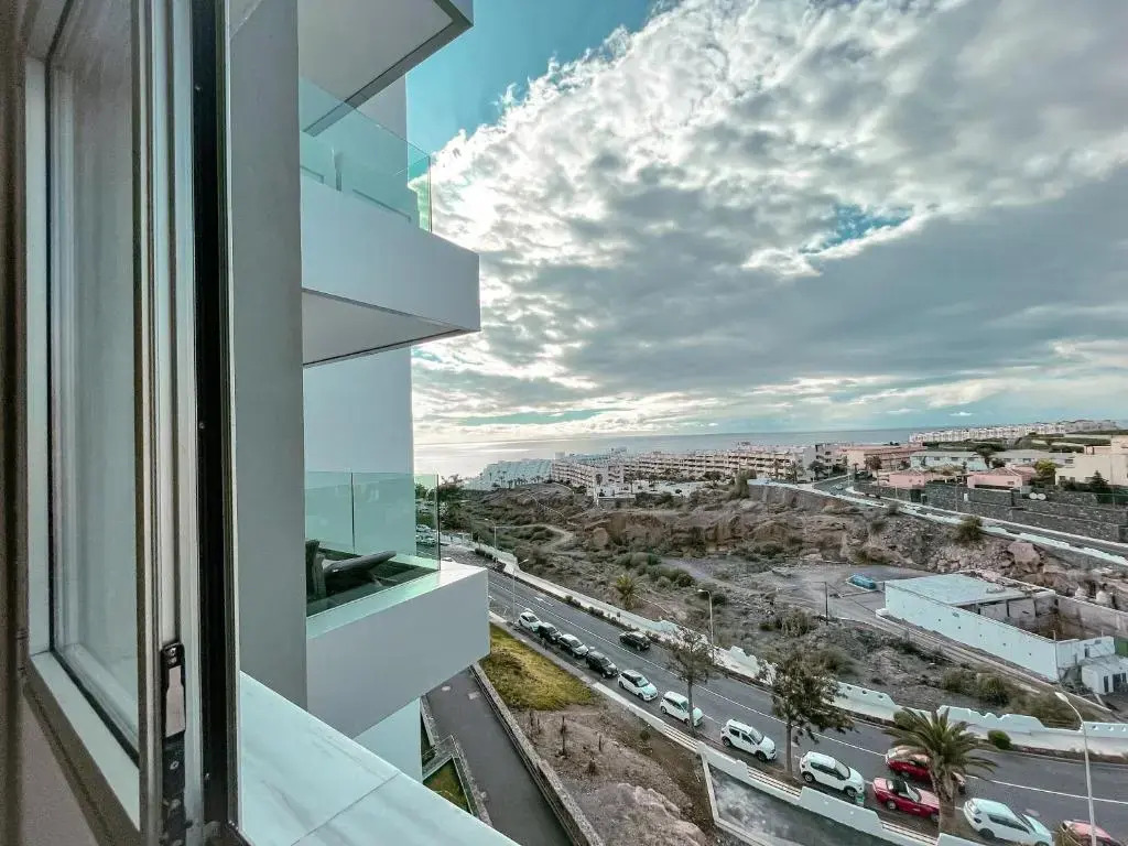 Ocean View Apartment, Heated pool, Free Parking PP207