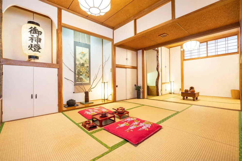 Villa Traditional Designer House Oyama